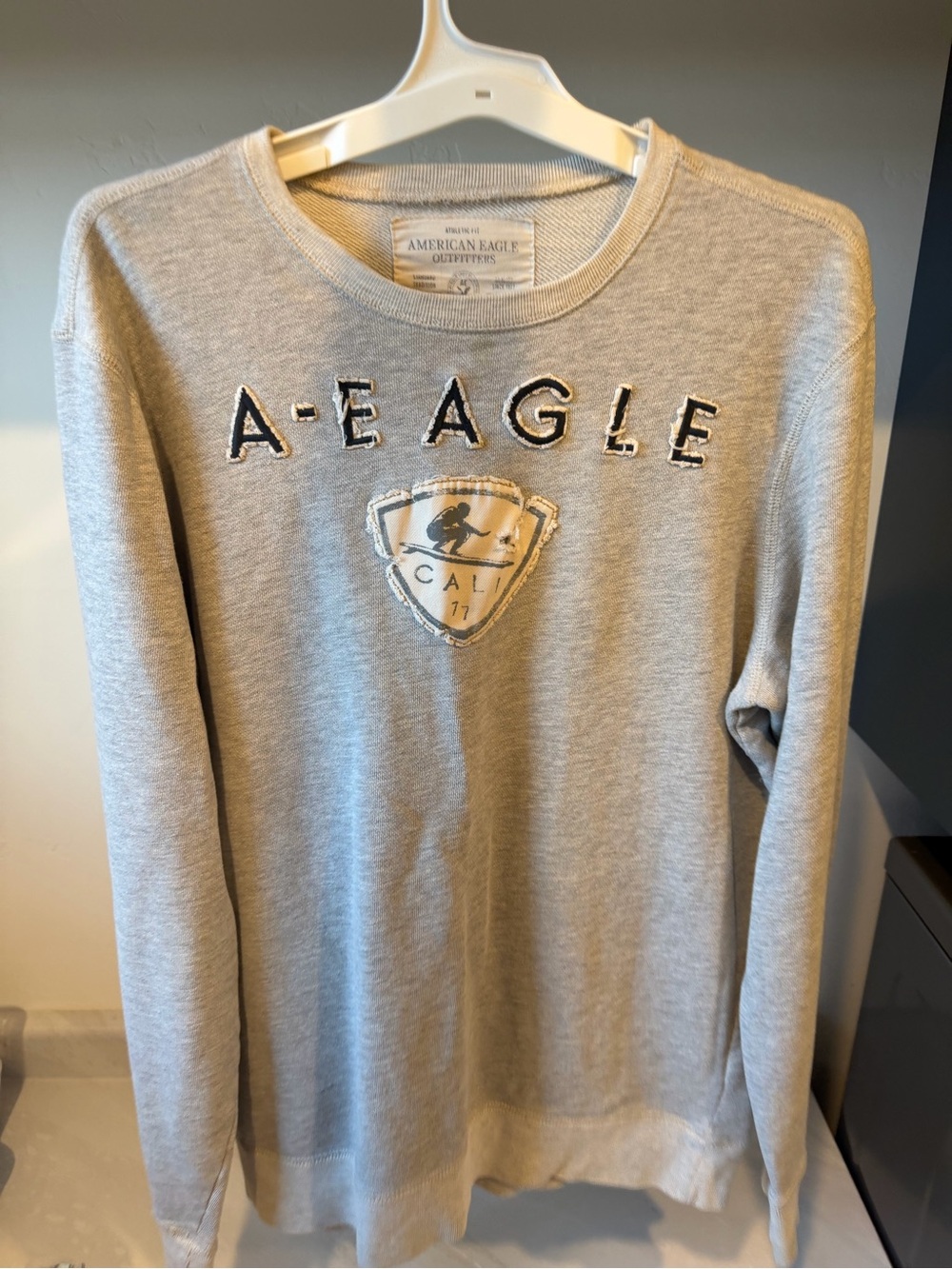 American Eagle Outfitters Light Gray Crewneck Sweatshirt